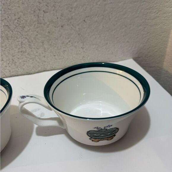 2 Piece Vintage Korean Chum Bone China Bowls  Handmade & Painted - Picture 5 of 10